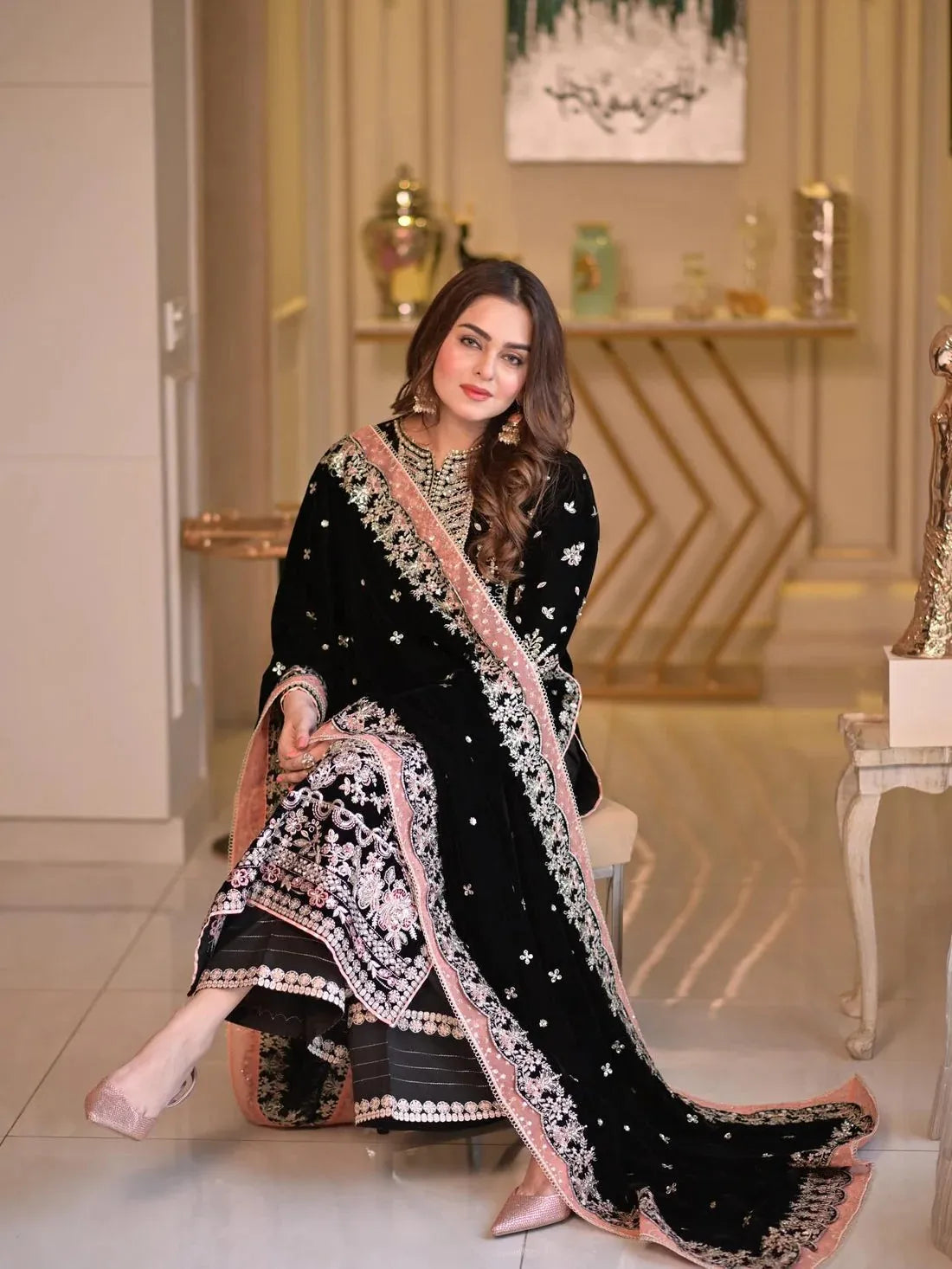 Aneela’s Luxury Embroidered Lawn Wedding Suit – Black