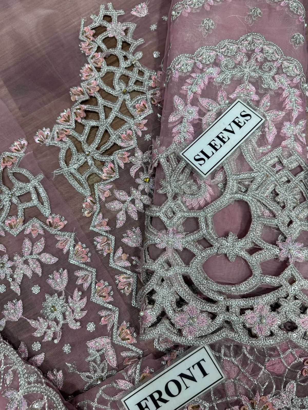 RANG RASIYA. BRAND